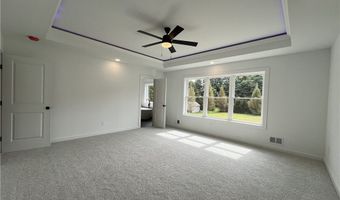 1214 Mayfield Dr, Alden, NY 14004