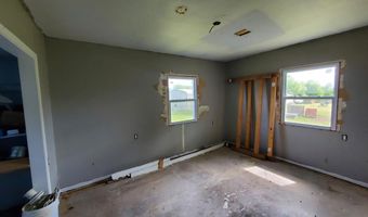 649 A St, Arapaho, OK 73620