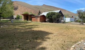 220 N 9th St, Challis, ID 83226