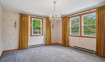 7 Farrwood Dr, Andover, MA 01810