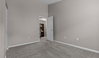 660 Village Green Blvd E, Adams Twp., PA 16046