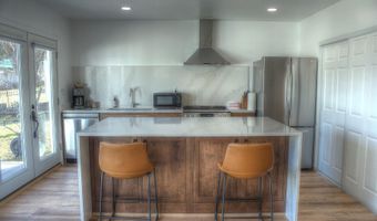 6955 Apple Aly, Bonners Ferry, ID 83805