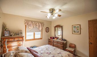 122 Parkside Dr, Algona, IA 50511