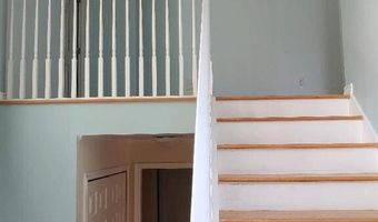 481 Village Oak Ct, Ann Arbor, MI 48103