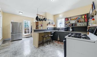 325 W 5th St, Auburn, IN 46706