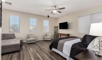 4390 S WHITE Dr, Chandler, AZ 85249