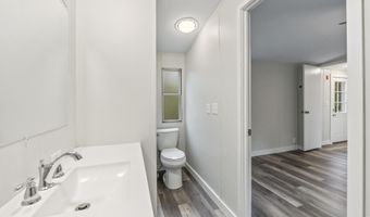 52 Guptill Rd, Belgrade, ME 04917