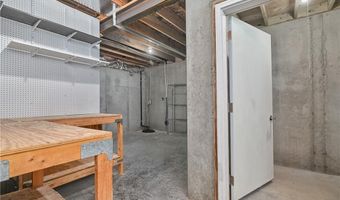 14500 Aurora Ln, Basehor, KS 66007