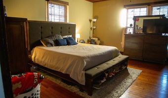 66 Weaver St, Baxley, GA 31513