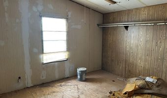 24980 US Hwy 377, London, TX 76854
