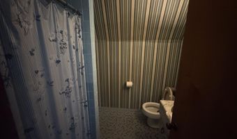 40-42 E 31ST St, Bayonne, NJ 07002