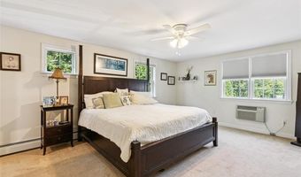 673 Metacom Ave 50, Bristol, RI 02809