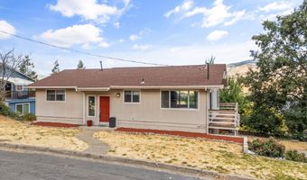 1179 N Main St, Ashland, OR 97520
