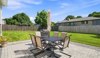25 S Brookside Ave, North Providence, RI 02911