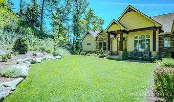 534 Farm Loop Rd, Banner Elk, NC 28604