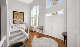 13877 Elkhart Rd, Apple Valley, MN 55124