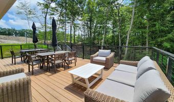 56 The Cliffs At Evergreen Dr, Auburn, NH 03032