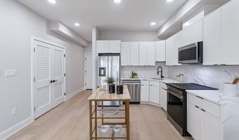 1516 E CAPITOL St NE, Washington, DC 20003