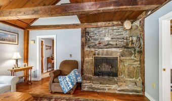 88 Harriman Hill Rd, Raymond, NH 03077