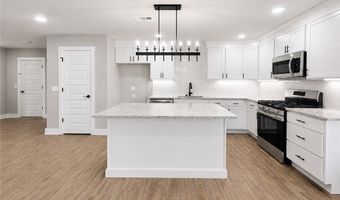 4302 SW Adams Rd, Bentonville, AR 72713
