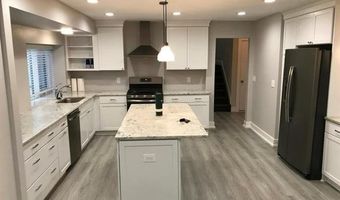2866 Baylis Dr, Ann Arbor, MI 48108