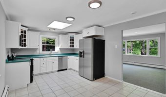 6 Marbil Rd, Danbury, CT 06811
