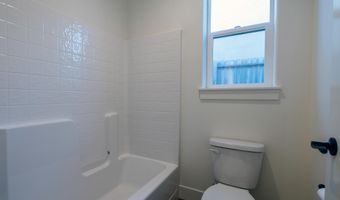 4635 Pleasant Hills Dr, Anderson, CA 96007