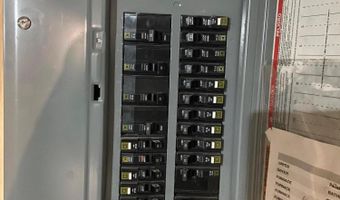 307 S Congress St, Aberdeen, SD 57401