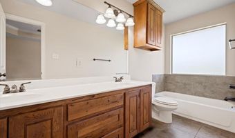 1234 Newcastle Dr, Weatherford, TX 76086