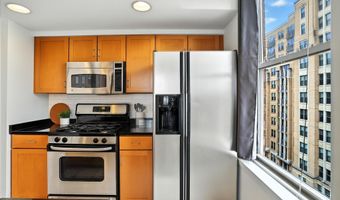 1205 GARFIELD St 808, Arlington, VA 22201