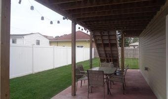 176 Vernon St, Warwick, RI 02889