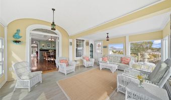 260 Ocean Ave, Amityville, NY 11701