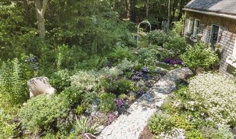 447 Farm Rd, Arlington, VT 05250