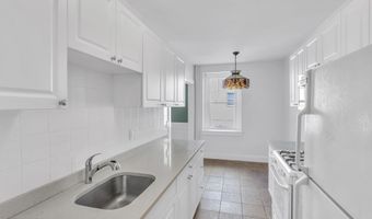 500 Deal Lake Dr 1E, Asbury Park, NJ 07712