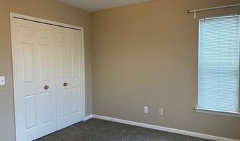 2692 S Knightsbridge Cir, Ann Arbor, MI 48105