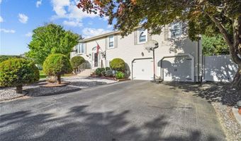 32 Sprague Cir, Johnston, RI 02919