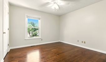 200 Pine Brg, Alpharetta, GA 30022