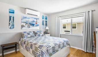 1527 NW Juniper St Apt 2, Bend, OR 97703
