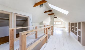45 Old Phinney's Ln, Barnstable, MA 02630