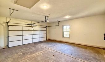 26399 Old Town Dr, Athens, AL 35613