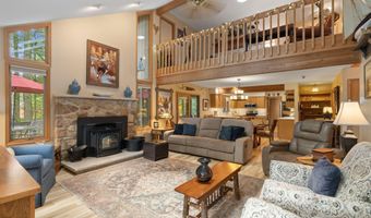 129 Woodbury, Blakeslee, PA 18610