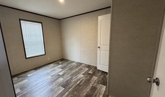 9123 E Pine Rd, Bloomfield, IN 47424