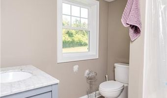 59 Camden Ln, Cranston, RI 02921