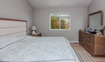 3244 Dunwoodie Rd, Ann Arbor, MI 48105
