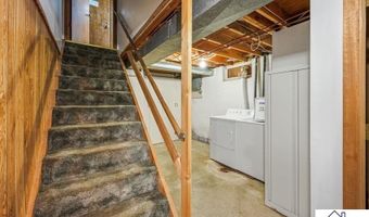 1614 Gateway Dr, Albert Lea, MN 56007