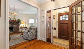 109 S Lake Ave, Albany, NY 12208