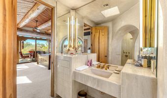 1084 N BOULDER Dr, Carefree, AZ 85377