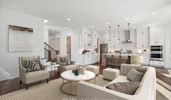 2249 N MADISON St, Arlington, VA 22205