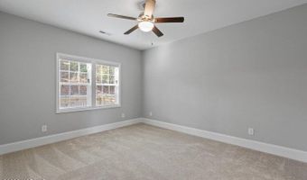 800 Lighthorse Cir, Aberdeen, NC 28315