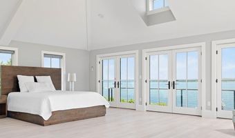 1058 E Shore Rd, Jamestown, RI 02835